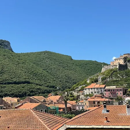 Dimora Concept - Castle View Finalborgo *